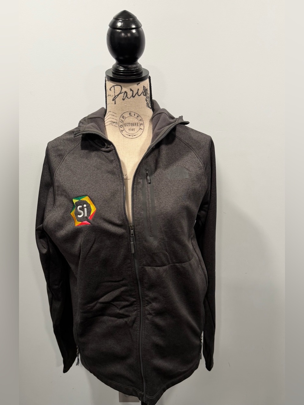 The North Face Universal Black Zip-Up Performance Jacket. Logo Si, Size M